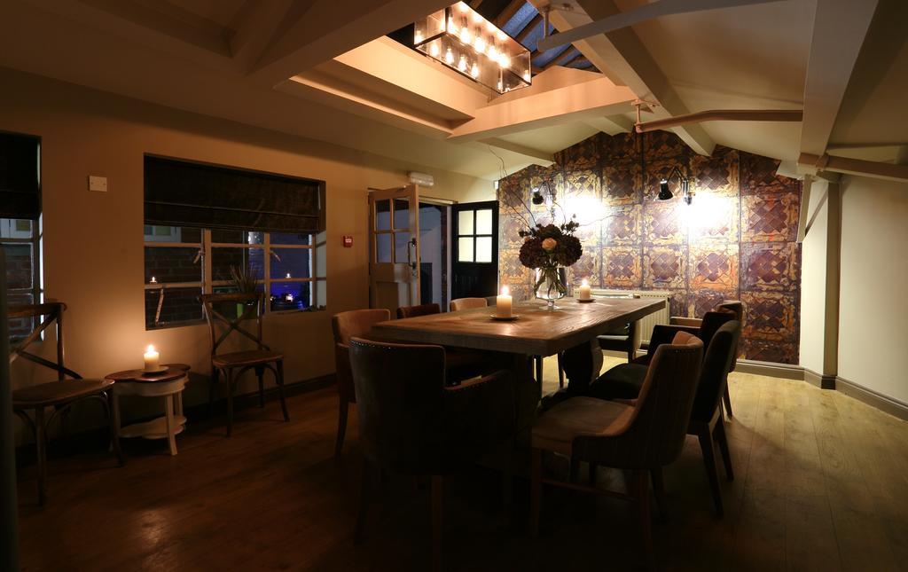 Hotel The Loopy Shrew Shrewsbury Esterno foto